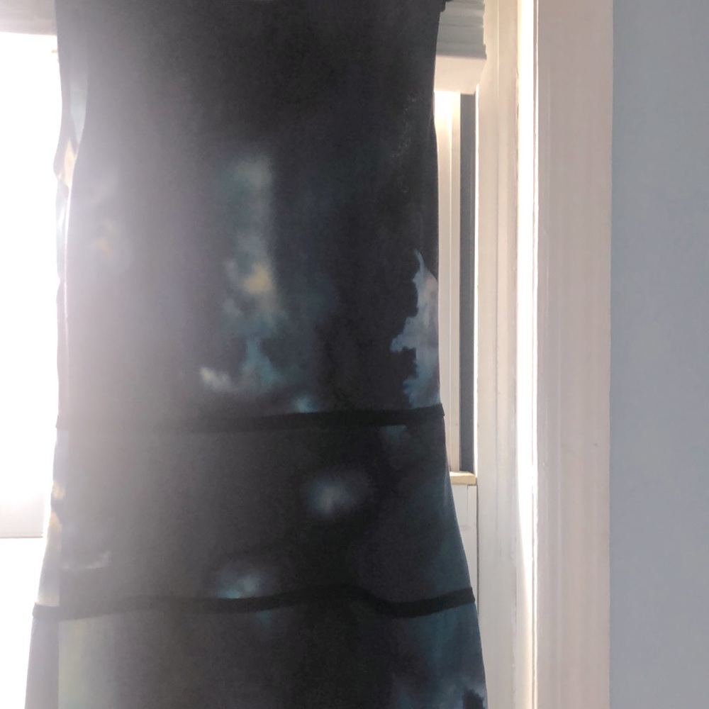 Sleeveless dress